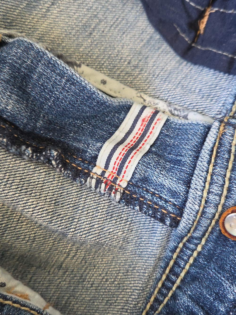 Anthropologie Pilcro Hyphen Patchwork Relaxed Jeans  Size 30 - Picture 8 of 12